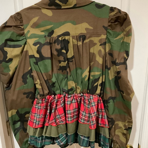 Camo Peplum Top XL | Statement Ruffle Plaid Hem | Streetwear Chic NWOT - Picture 7 of 9